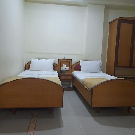 Dp Oberoi Residency Hotel Kochi Exterior foto